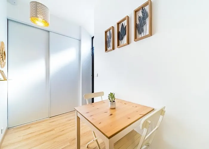 Le Petit Cottin Cosy 2 Pers Metro Valmy Apartment *